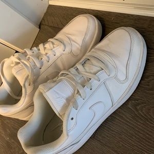 Women’s Nike - White Sneaker
